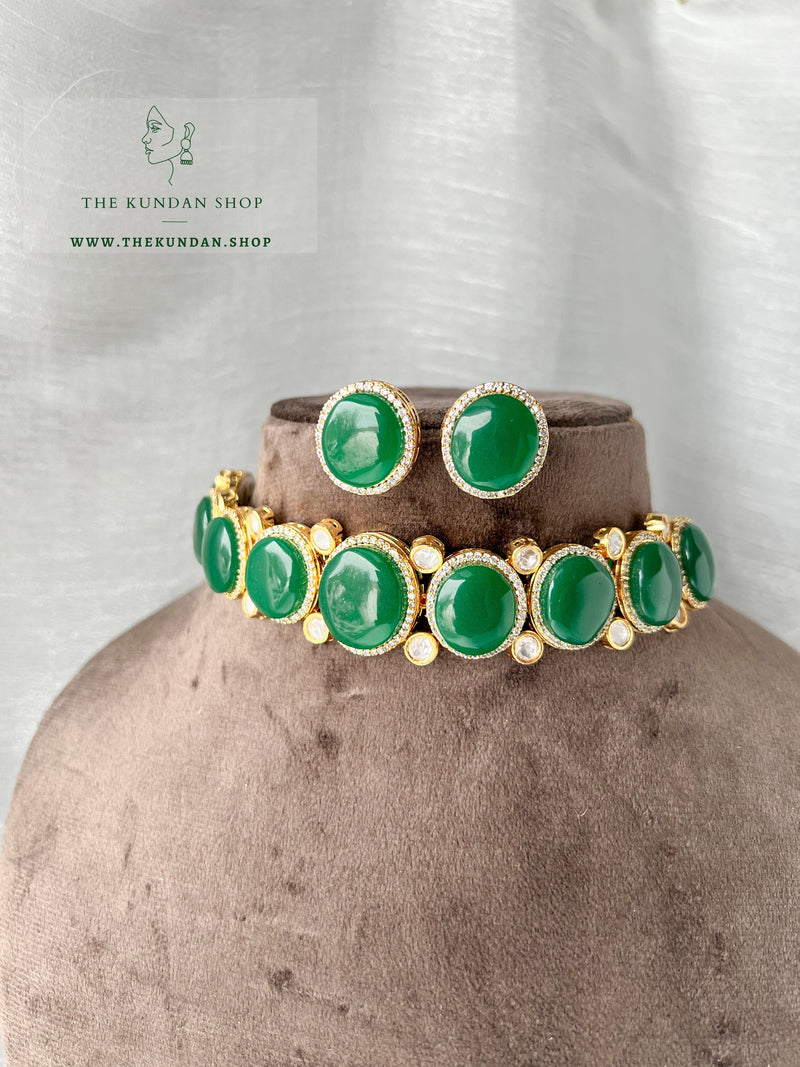 Simple Night in Emerald Necklace Sets THE KUNDAN SHOP 