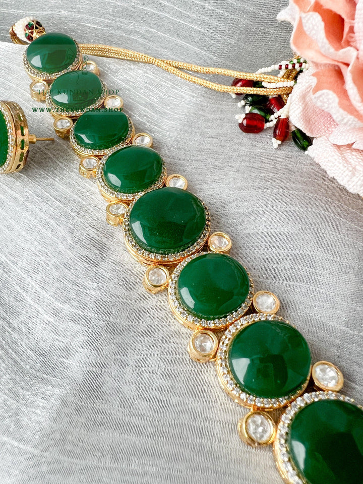 Simple Night in Emerald Necklace Sets THE KUNDAN SHOP 