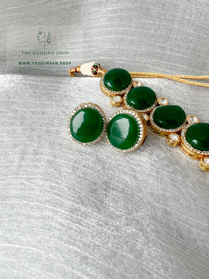 Simple Night in Emerald Necklace Sets THE KUNDAN SHOP 