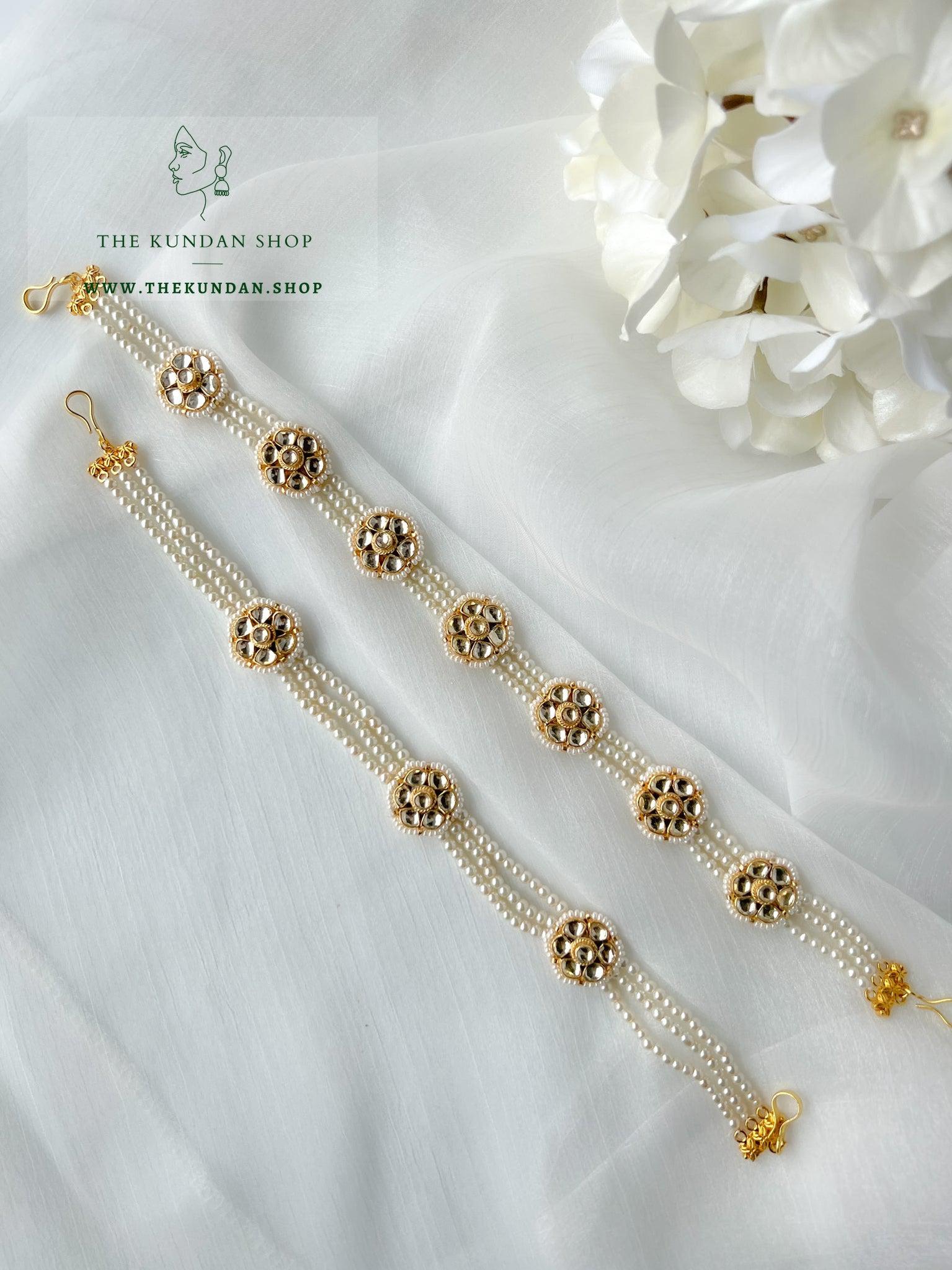 Floral Pearls - Headband Mathapathi THE KUNDAN SHOP 