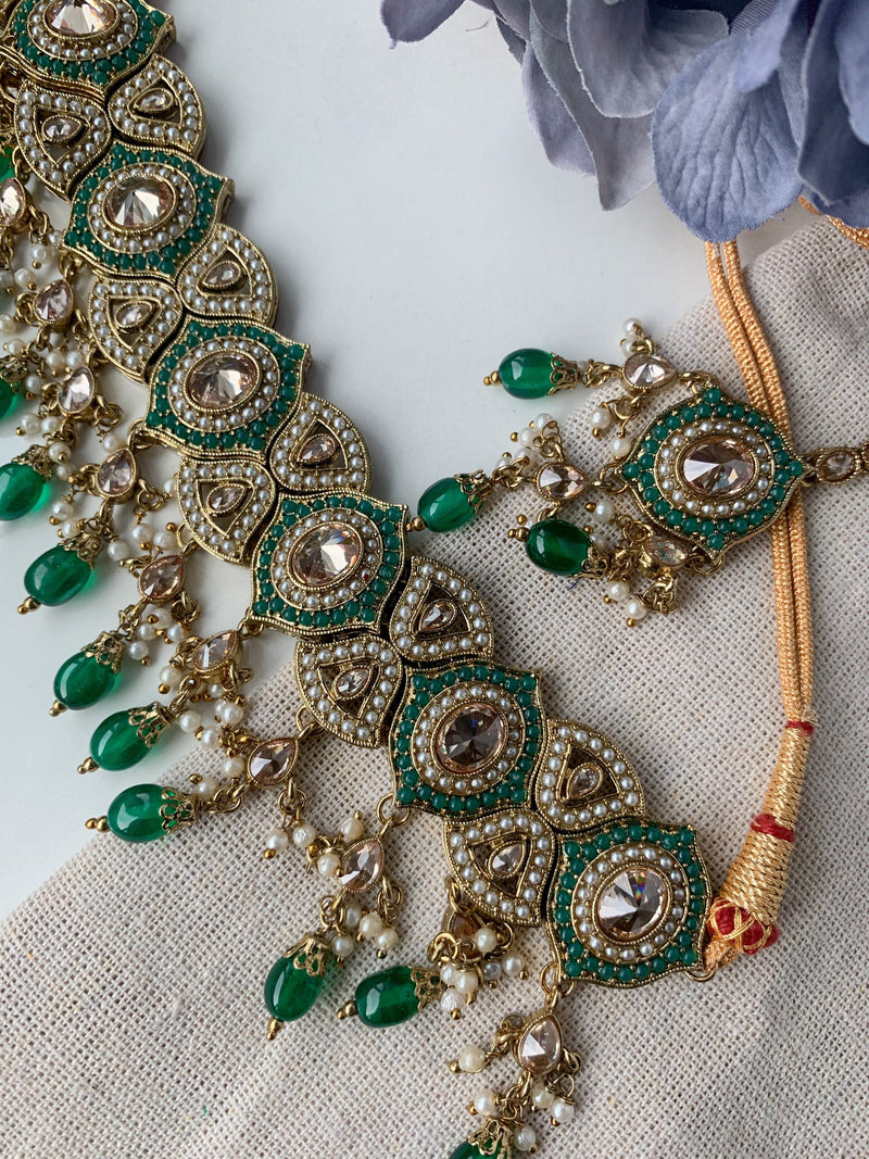 Entangled in Green Necklace Sets THE KUNDAN SHOP 