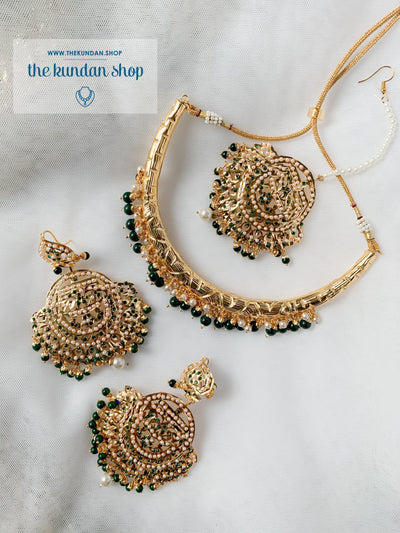 Traditional Hasli in Green Necklace Sets THE KUNDAN SHOP 