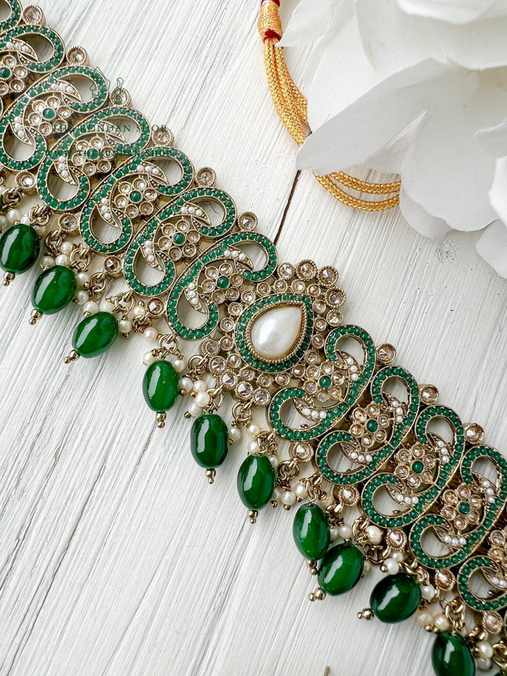 Gentle Polki in Green Necklace Sets THE KUNDAN SHOP 