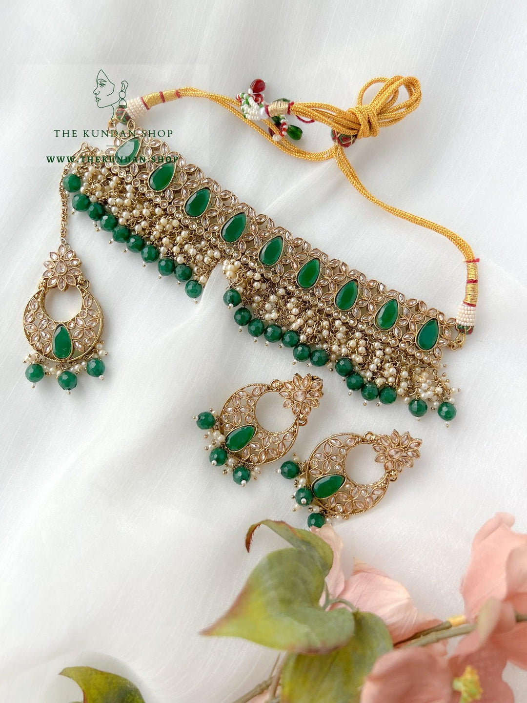 Oversight in Green Necklace Sets THE KUNDAN SHOP 