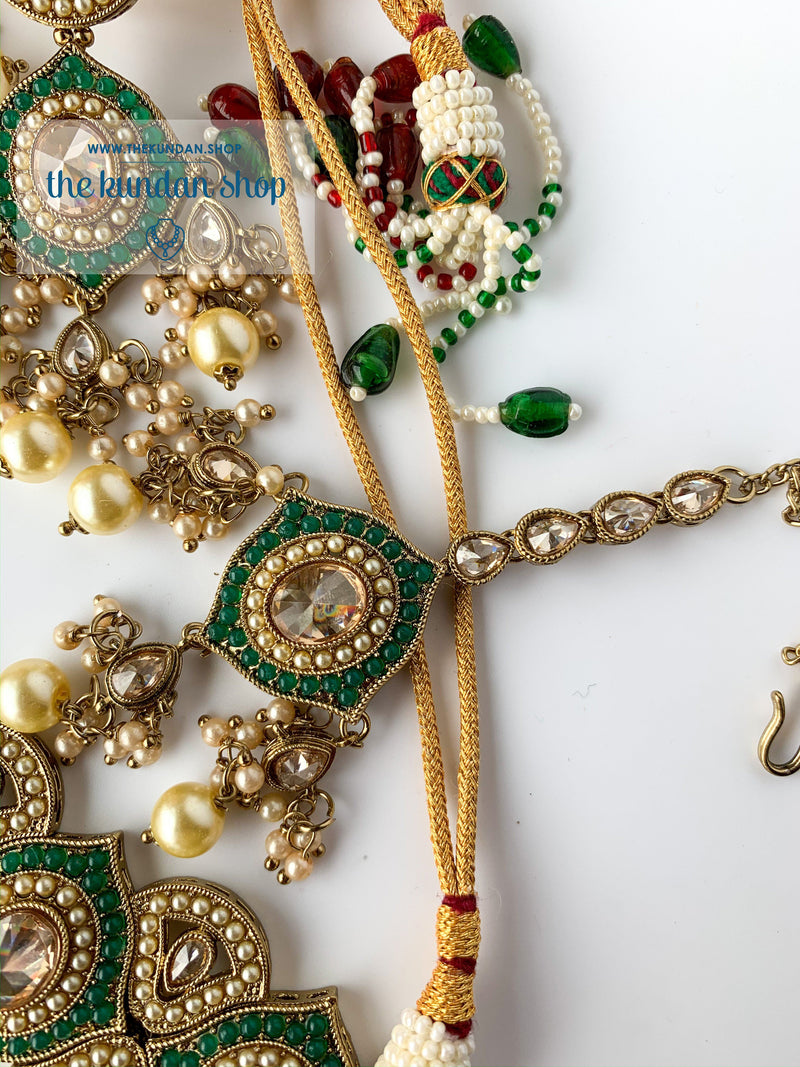 Entangled in Green, Necklace Sets - THE KUNDAN SHOP