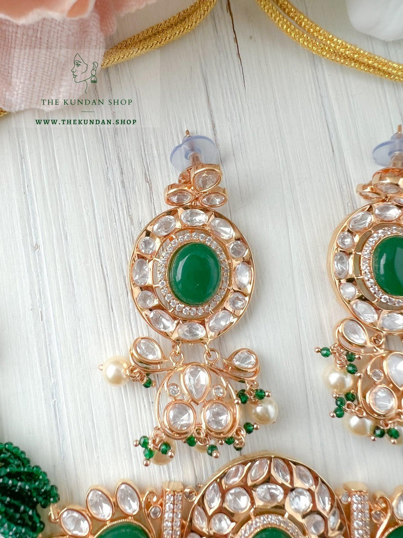 Idyllic Kundan in Green Necklace Sets THE KUNDAN SHOP 
