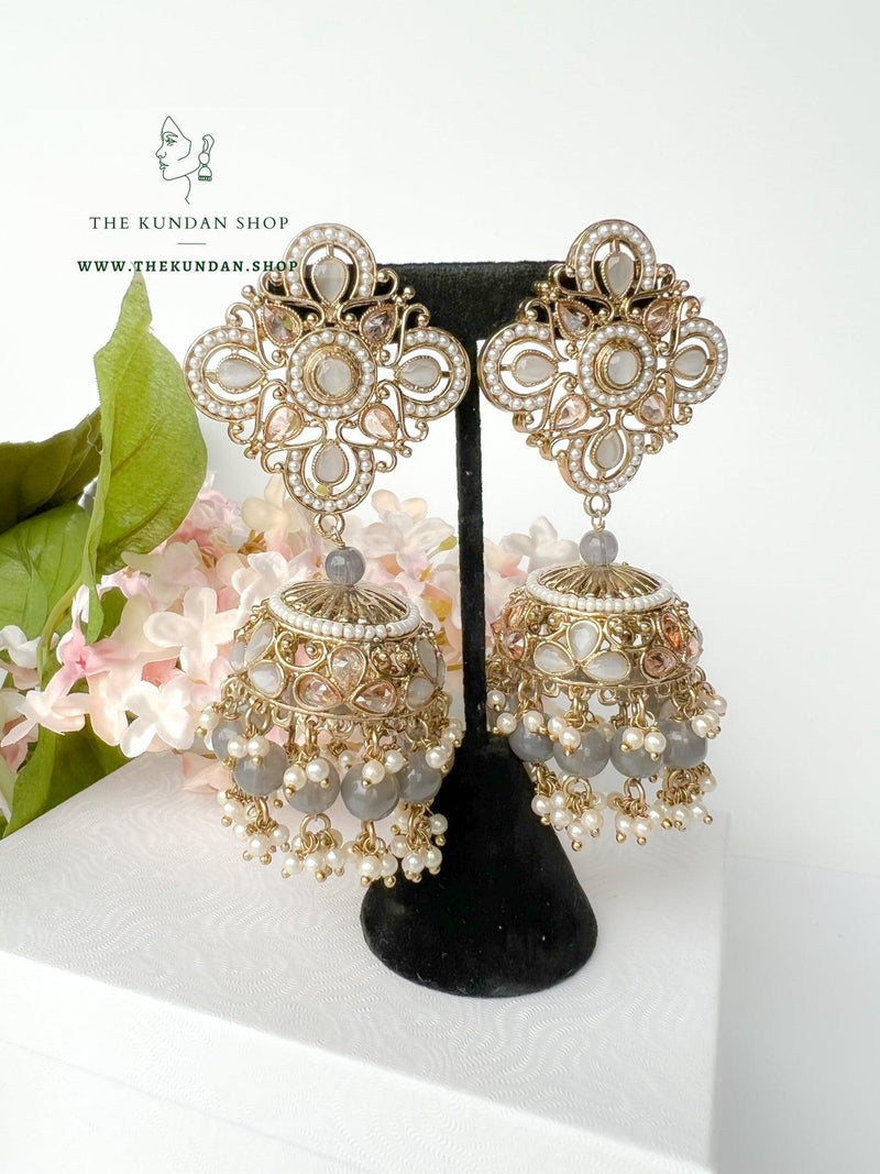 Artful in Grey Earrings + Tikka THE KUNDAN SHOP 