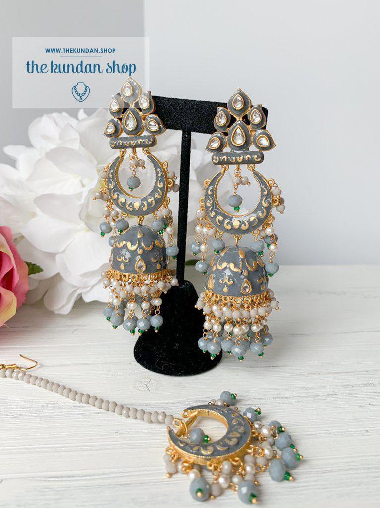 Persuasive in Grey Earrings + Tikka THE KUNDAN SHOP 