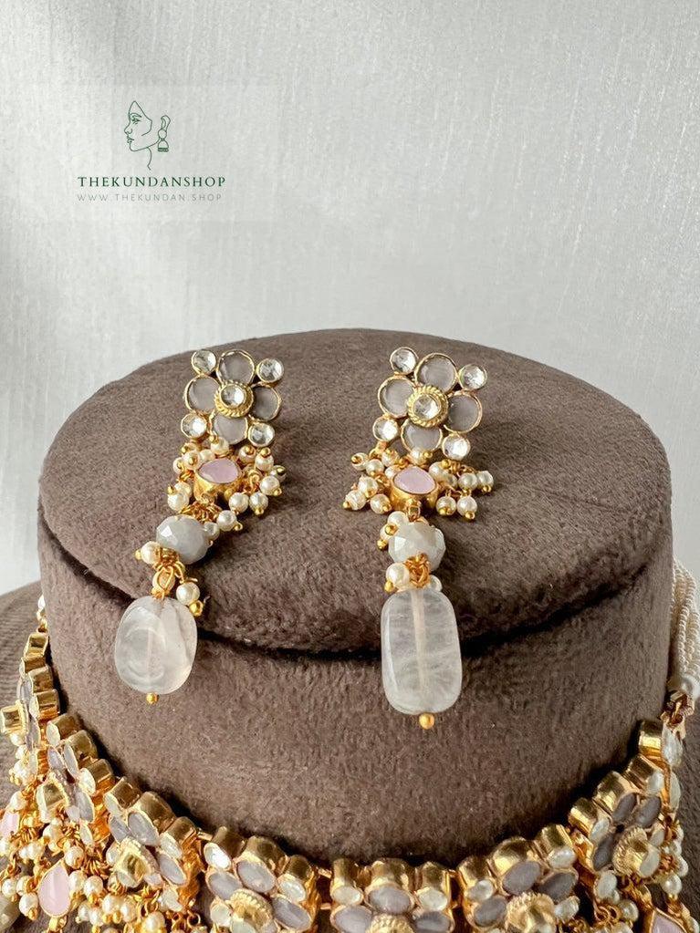 Vanity in Grey Necklace Sets THE KUNDAN SHOP 