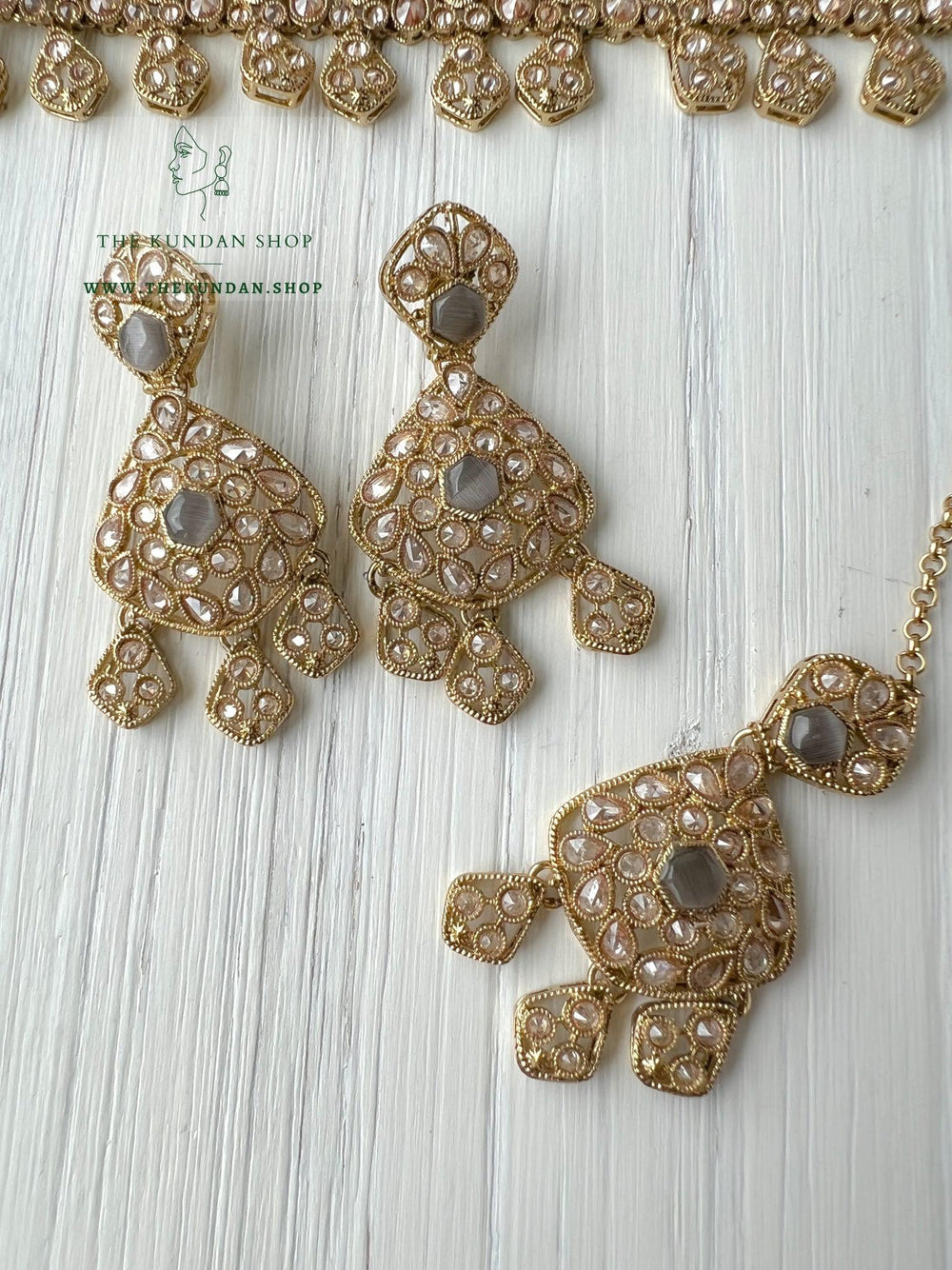 Curious in Grey Necklace Sets THE KUNDAN SHOP 