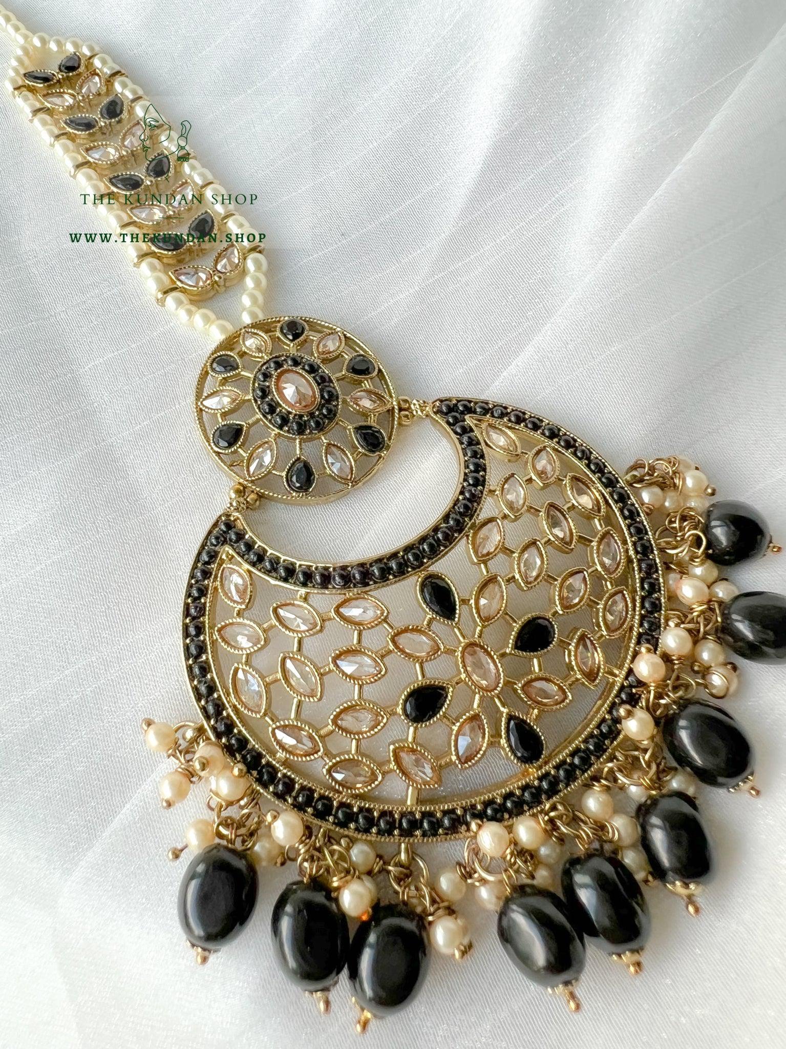 Softly Tikka in Black Maangtikka THE KUNDAN SHOP 