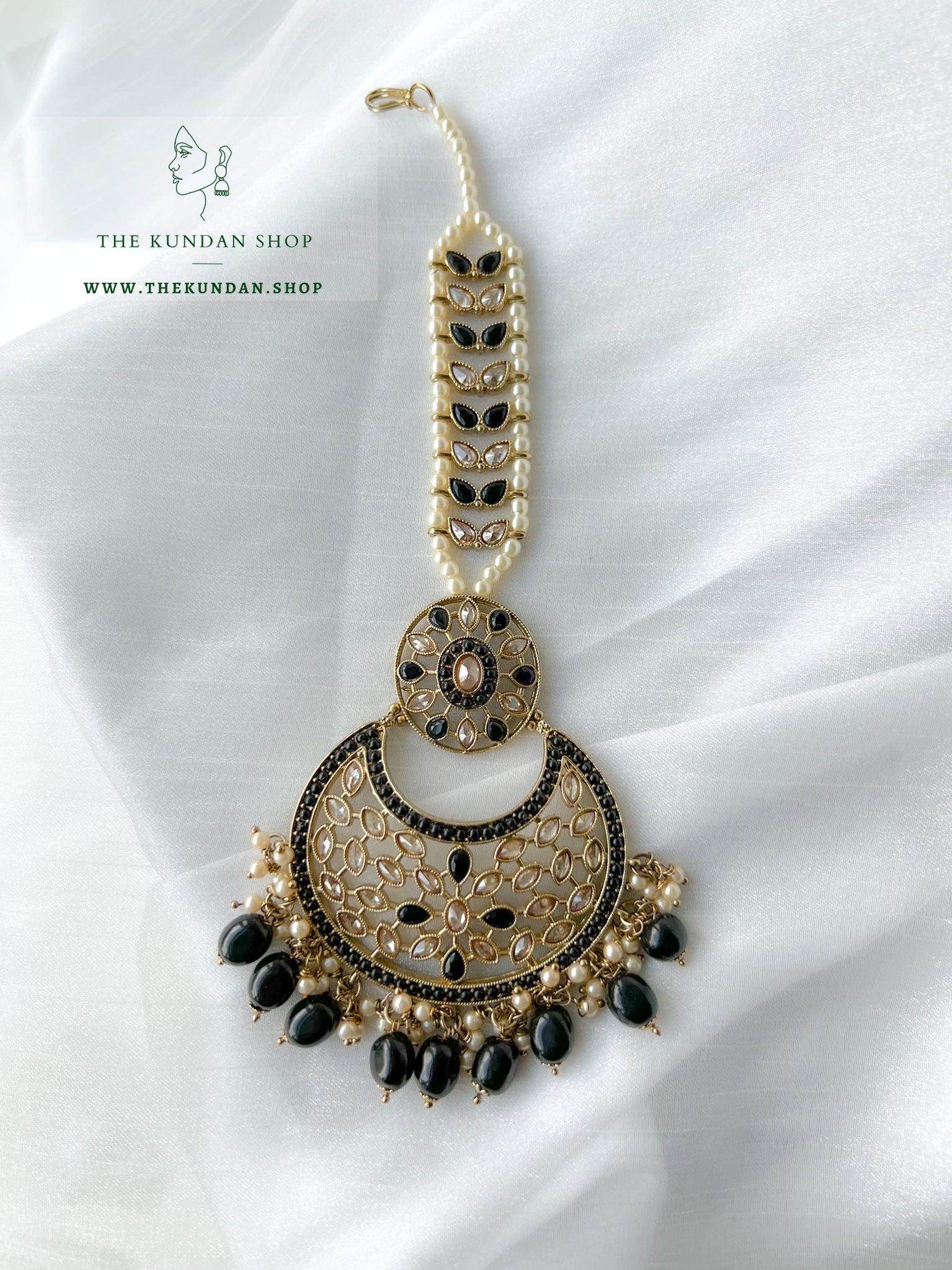 Softly Tikka in Black Maangtikka THE KUNDAN SHOP 