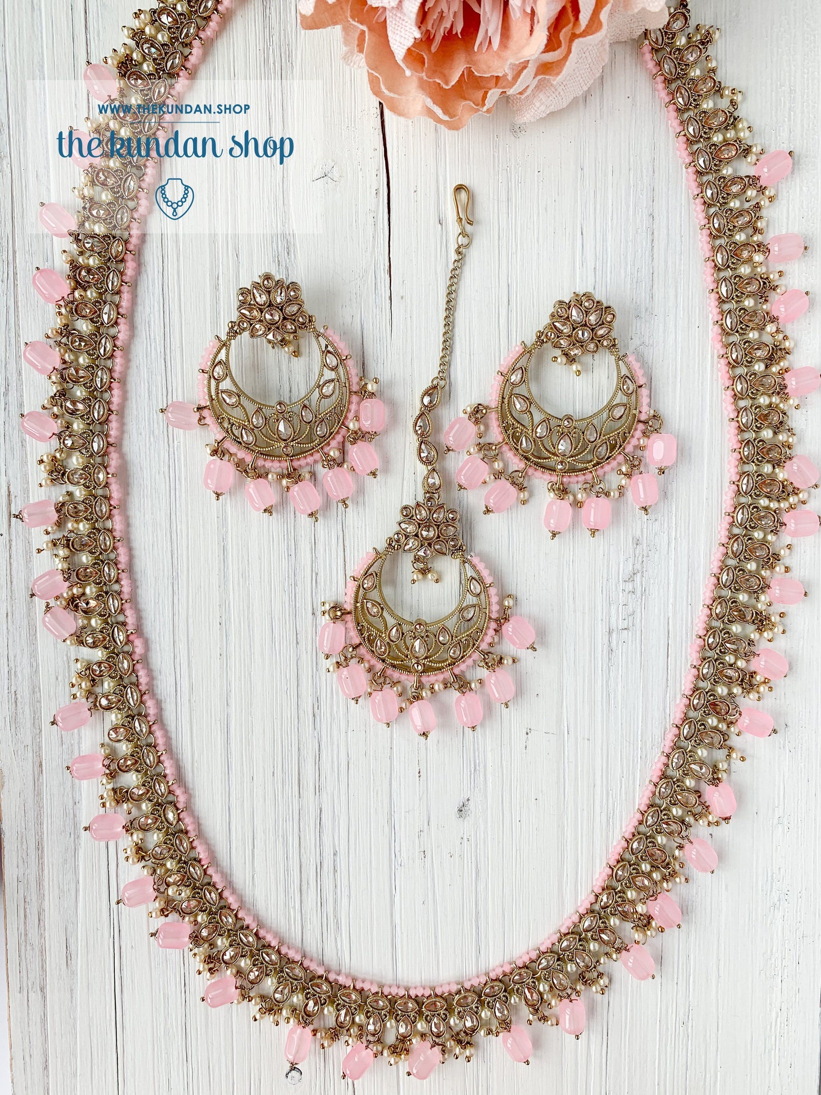 Vigorous in Light Pink Necklace Sets THE KUNDAN SHOP 