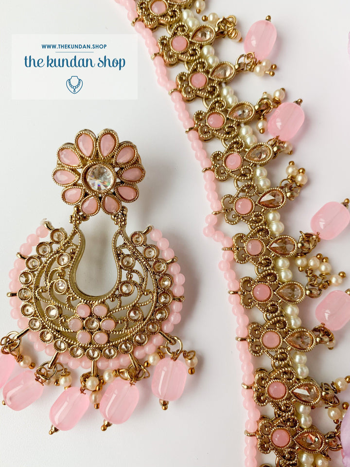 Sprightly in Light Pink Necklace Sets THE KUNDAN SHOP 