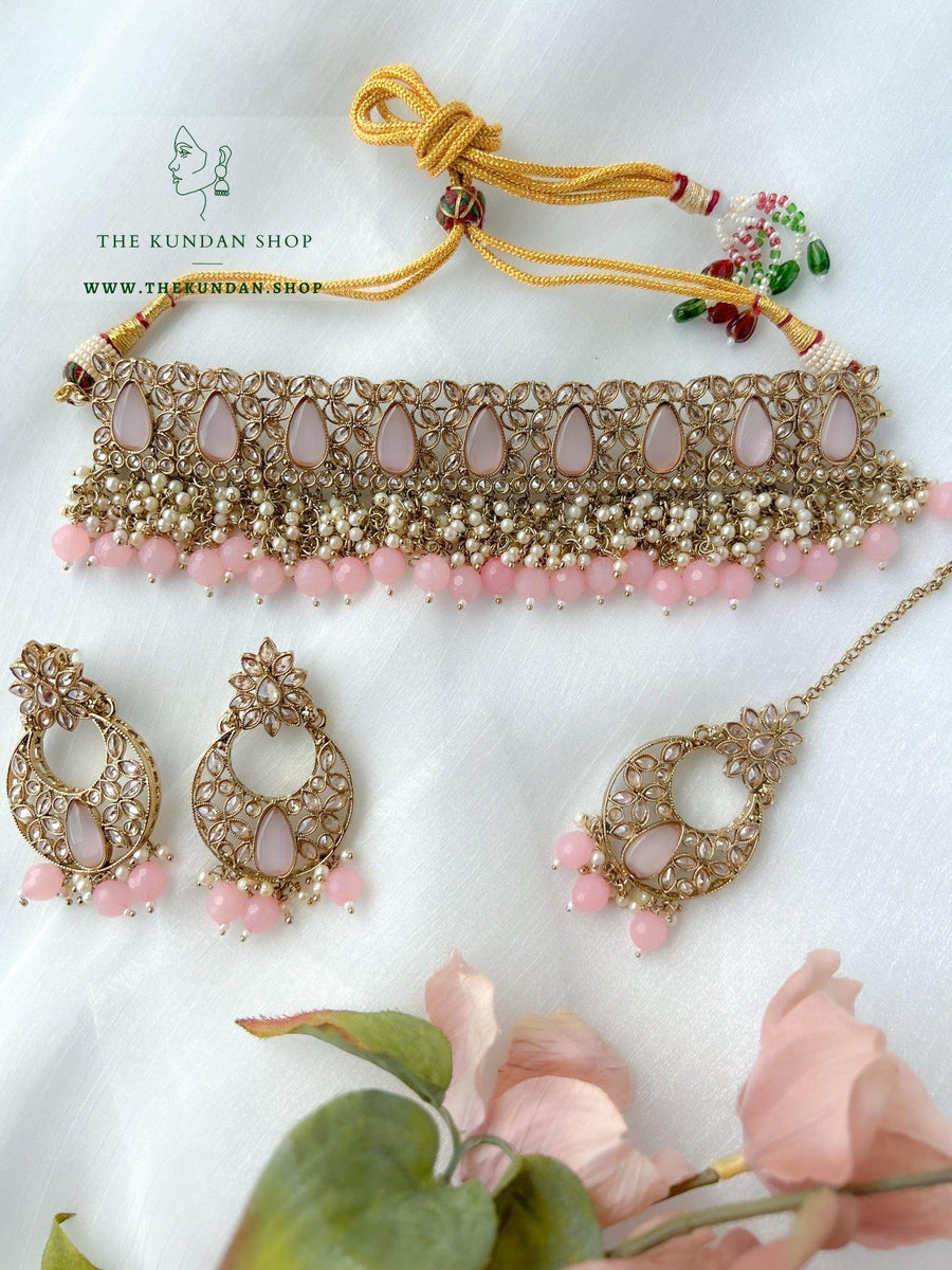 Oversight in Pink Necklace Sets THE KUNDAN SHOP 