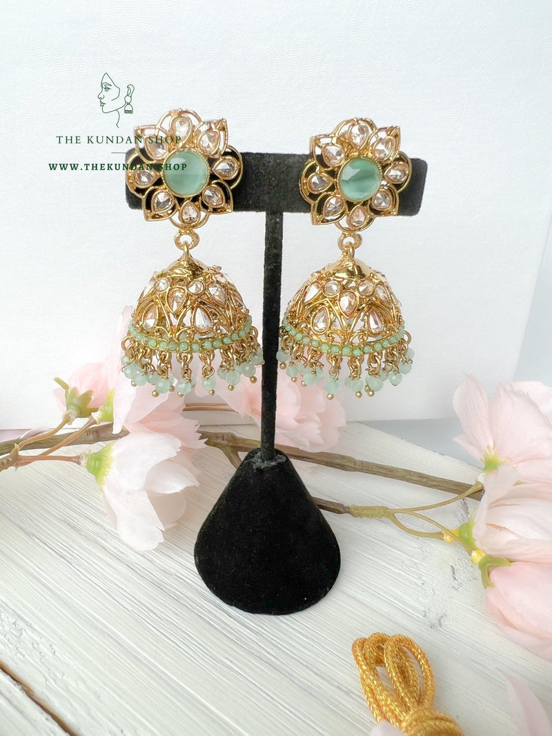 Carefree in Mint Necklace Sets THE KUNDAN SHOP 