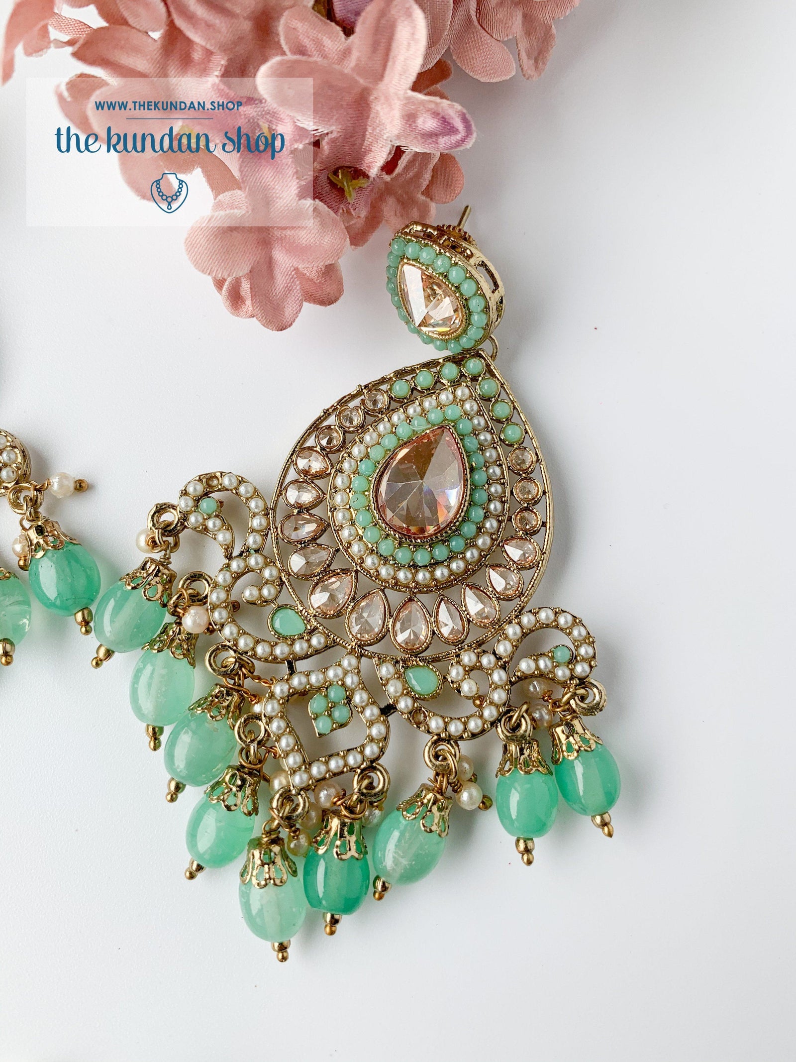 Qualified in Mint Earrings + Tikka THE KUNDAN SHOP 