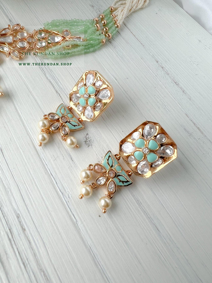 Floral Reflection in Mint Necklace Sets THE KUNDAN SHOP 