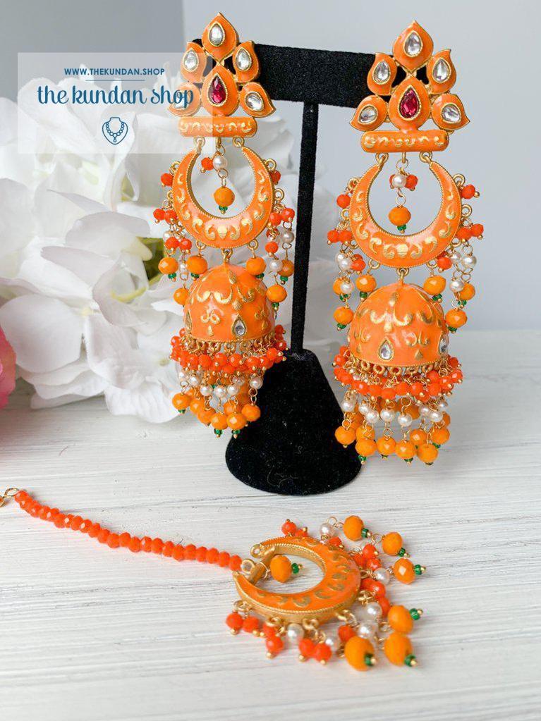 Persuasive in Orange Earrings + Tikka THE KUNDAN SHOP 