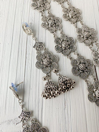 Daisy's in Silver Necklace Sets THE KUNDAN SHOP 