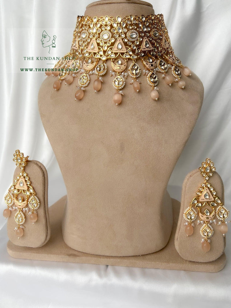 Valued in Peach Necklace Sets THE KUNDAN SHOP 