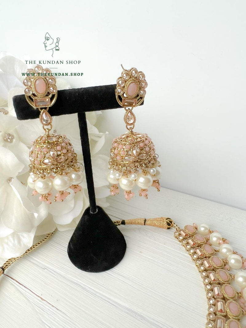 Good Intentions in Peach Necklace Sets THE KUNDAN SHOP 