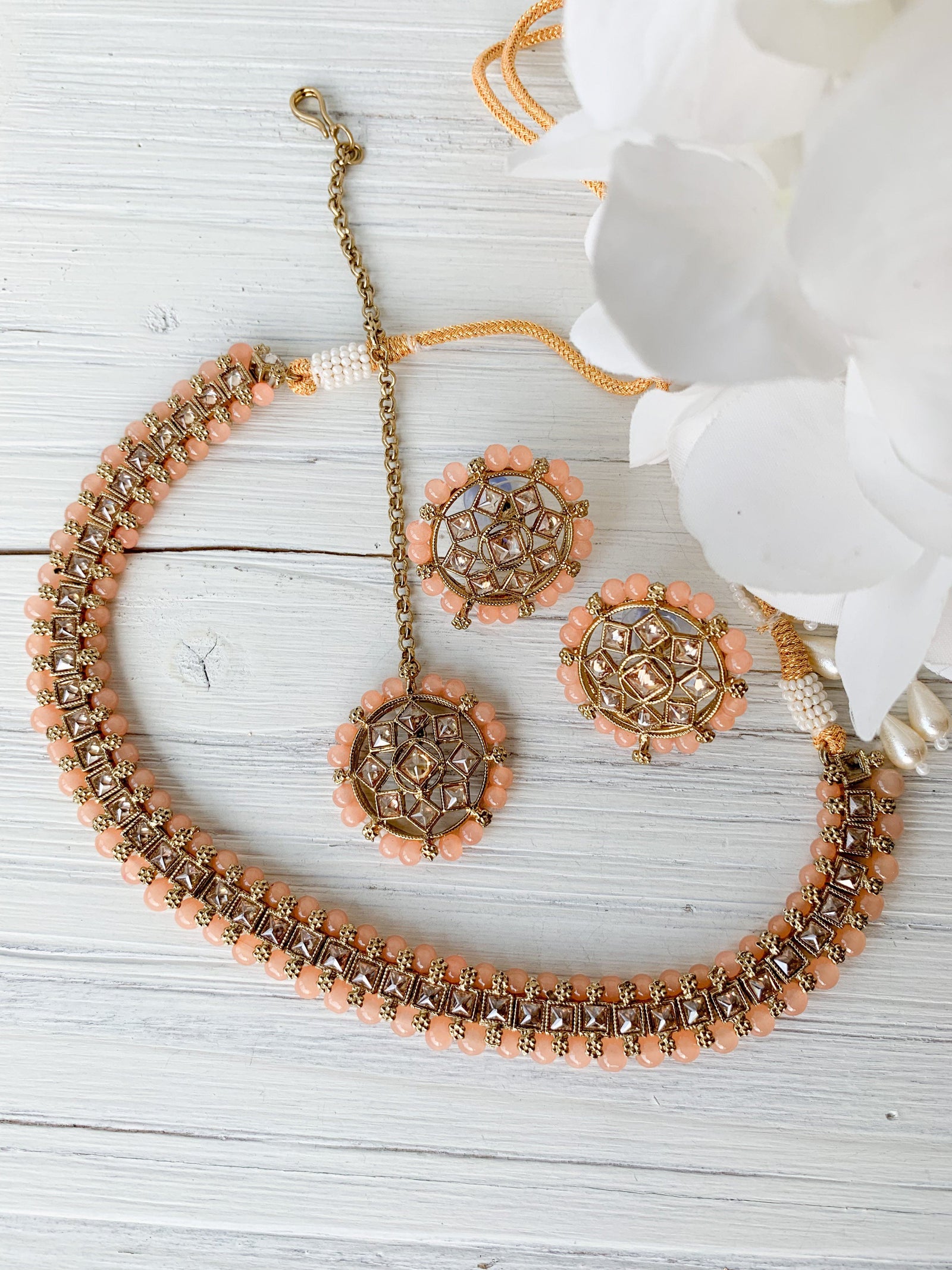 Simple in Peach Necklace Sets THE KUNDAN SHOP 