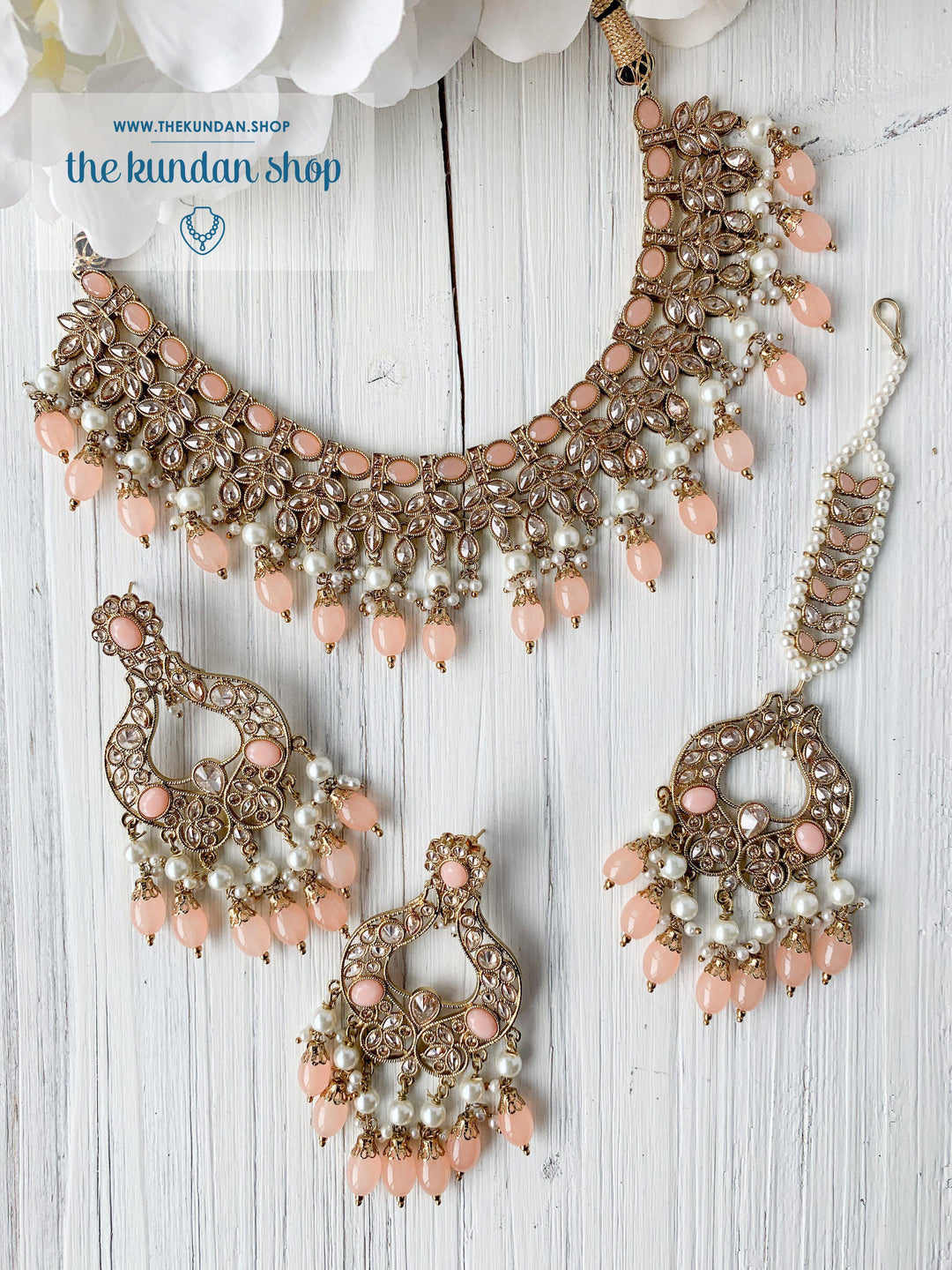 Runaway in Peach Necklace Sets THE KUNDAN SHOP 