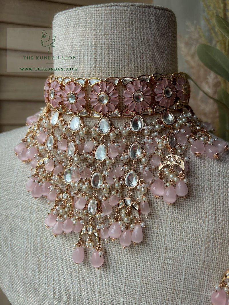 Riveting in Pink Necklace Sets THE KUNDAN SHOP 