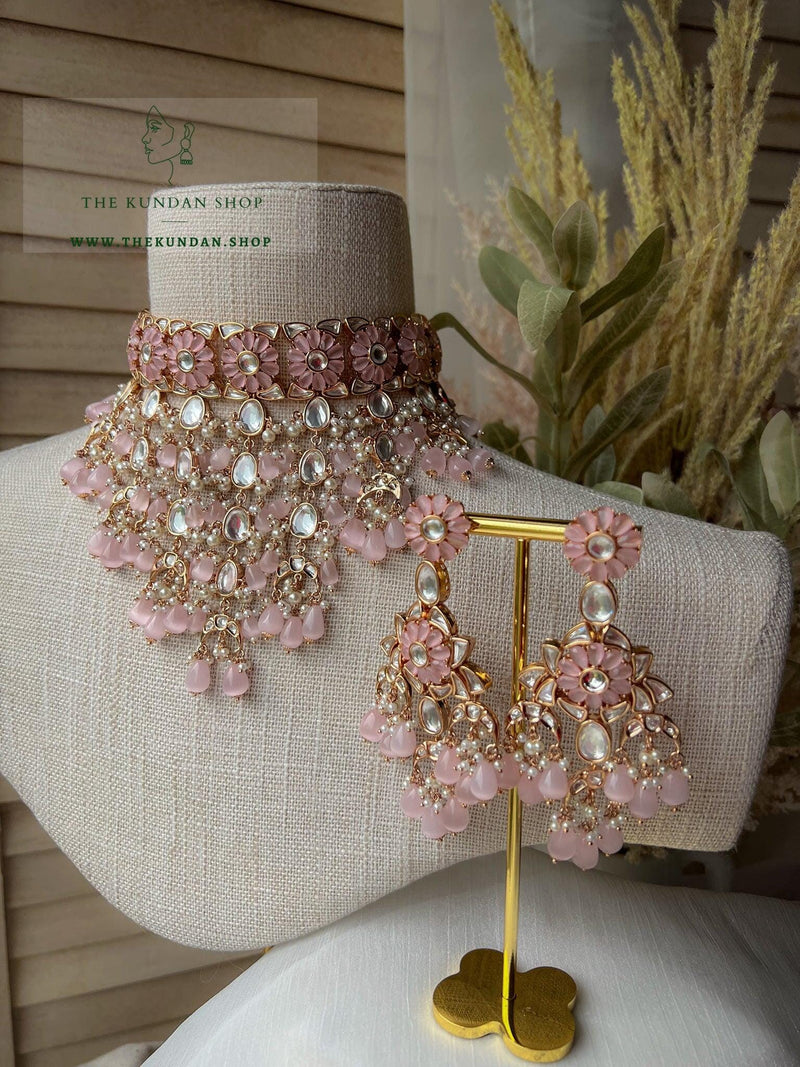 Riveting in Pink Necklace Sets THE KUNDAN SHOP 