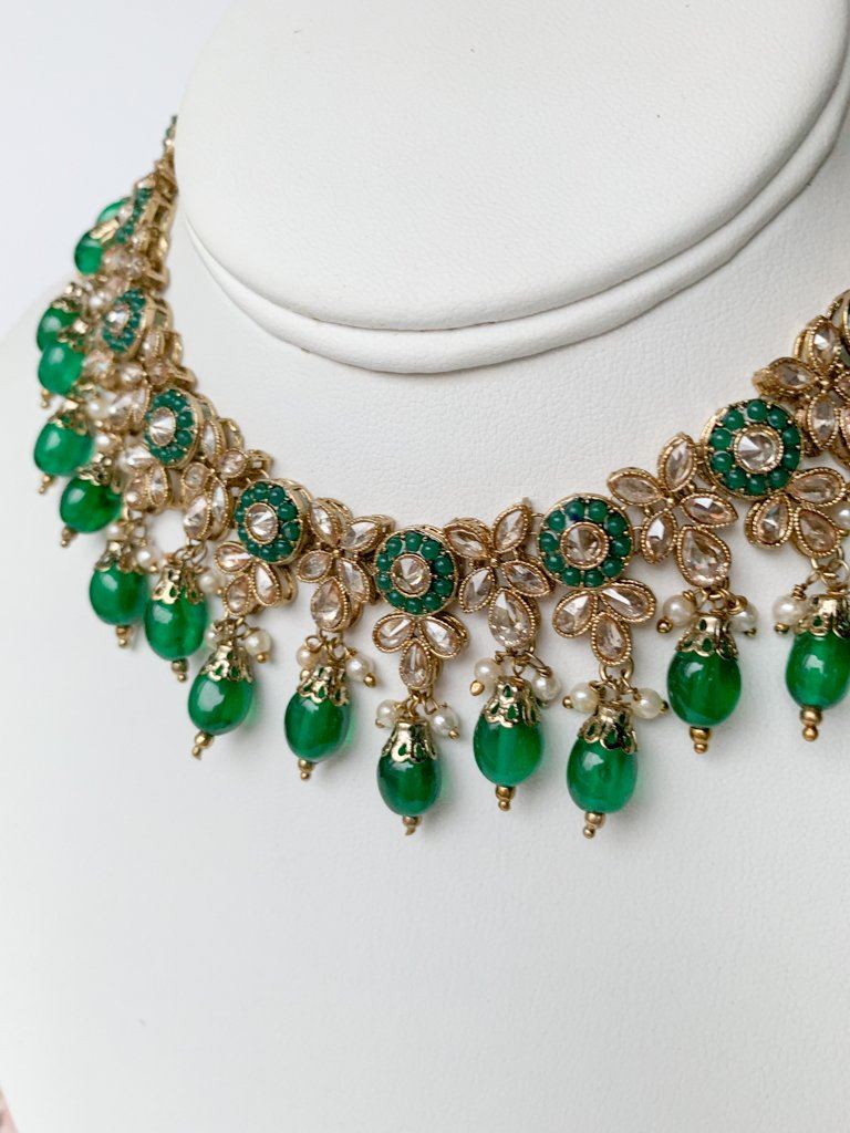 A Hidden Gem Necklace Sets THE KUNDAN SHOP Green 