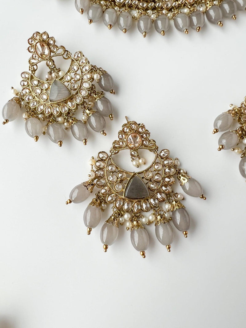 Pristine in Grey Necklace Sets THE KUNDAN SHOP 