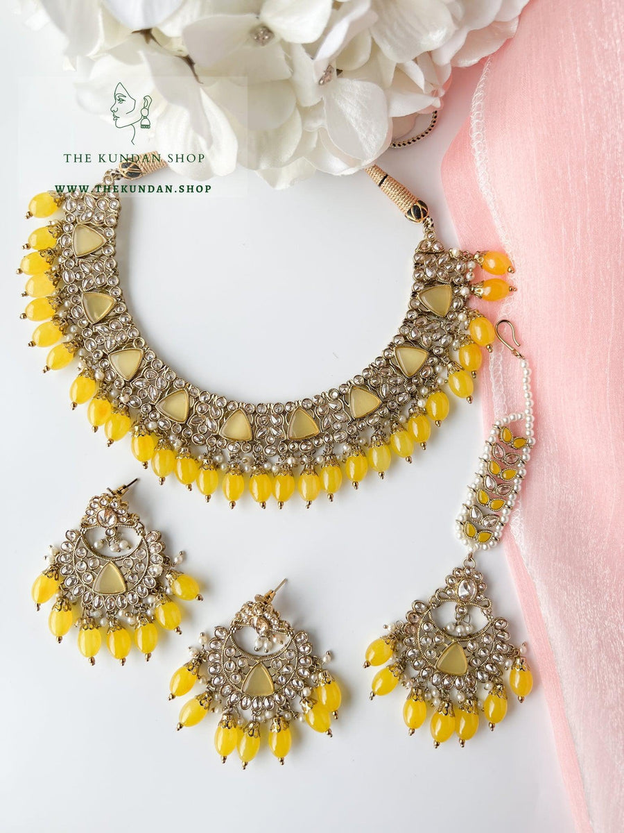 Pristine in Yellow Necklace Sets THE KUNDAN SHOP 