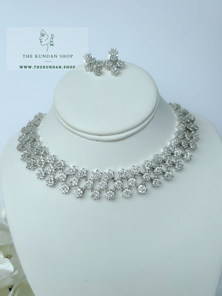 Consequential in Silver Necklace Sets THE KUNDAN SHOP 