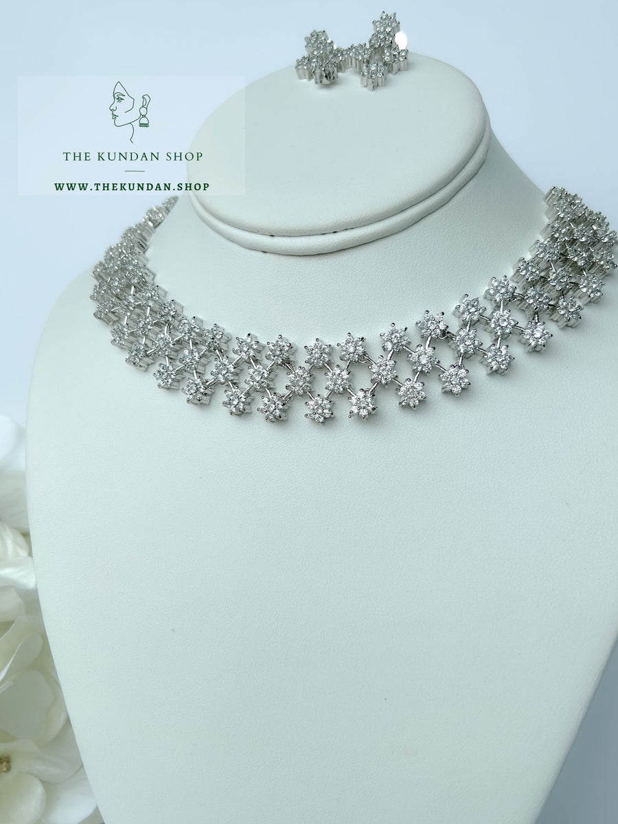 Consequential in Silver Necklace Sets THE KUNDAN SHOP 