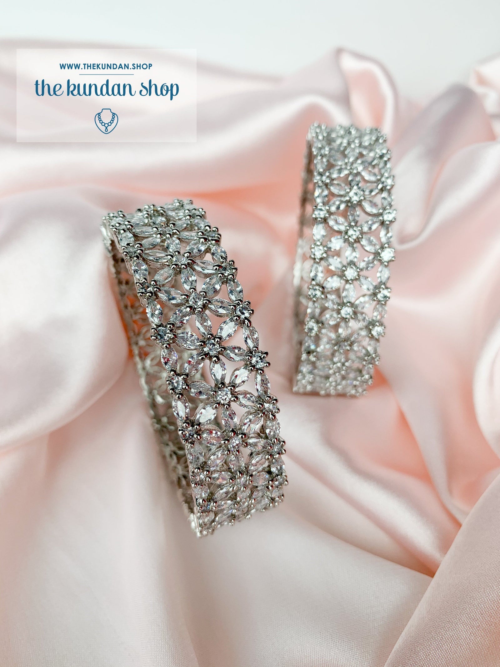 Silver Stone Floral Pair Bangles THE KUNDAN SHOP 