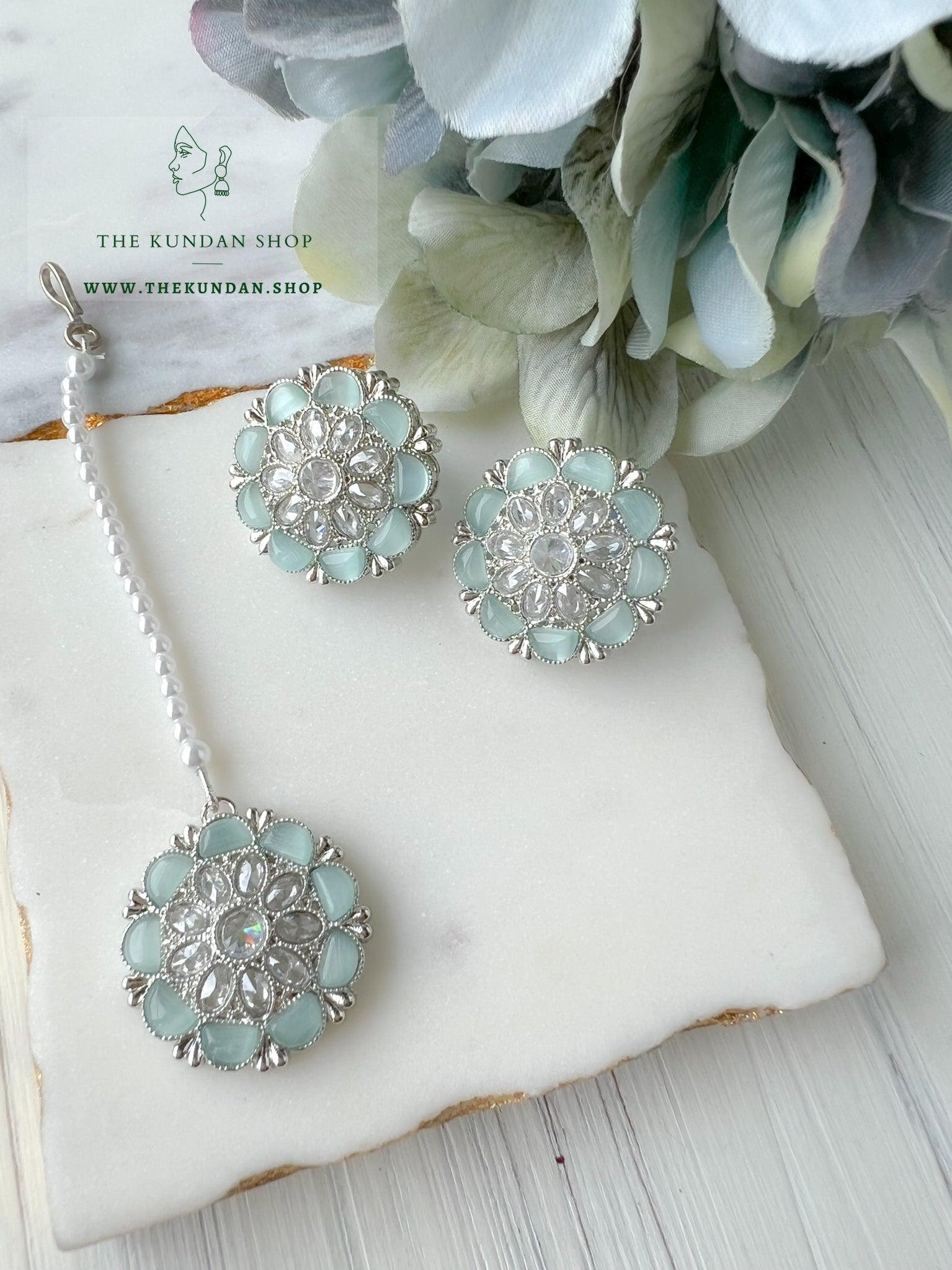 Around in Silver Tikka Set Earrings + Tikka THE KUNDAN SHOP Light Blue 
