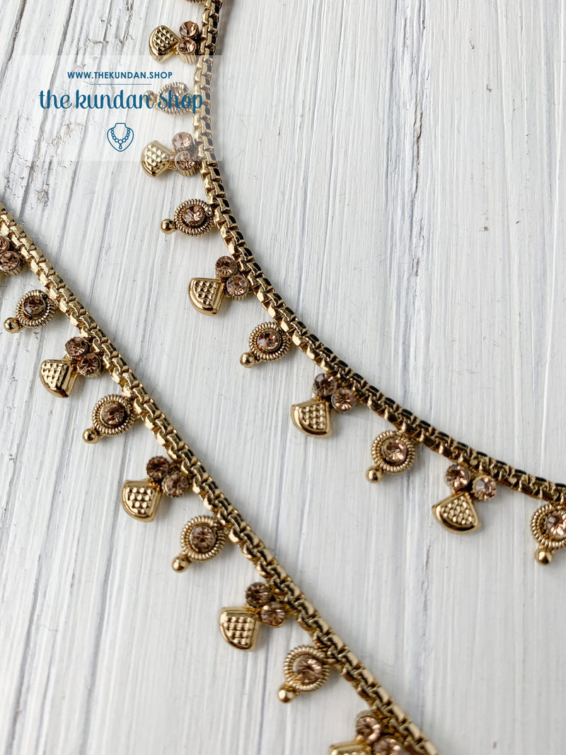A Layer of Rhinestones - Dainty Anklets Anklets THE KUNDAN SHOP 