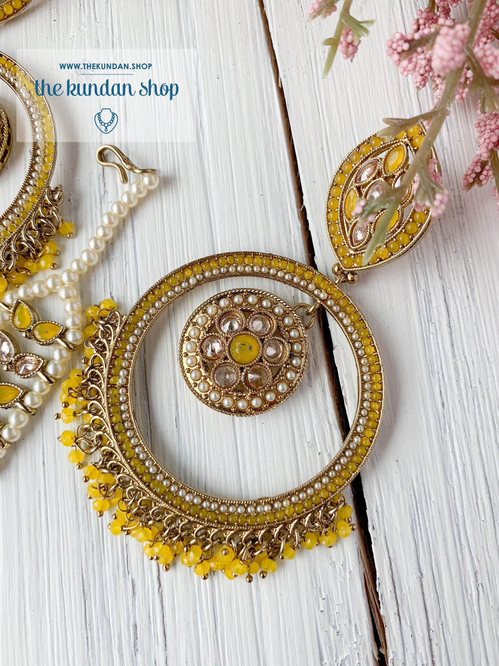 Ardent in Yellow Earrings + Tikka THE KUNDAN SHOP 