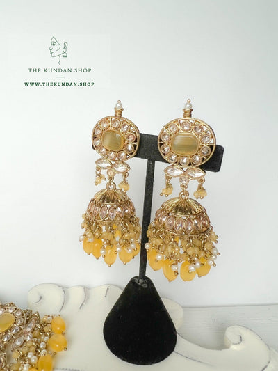 Temptation in Yellow Necklace Sets THE KUNDAN SHOP 